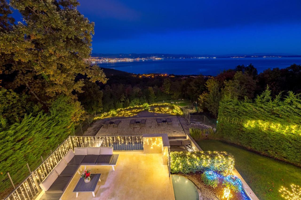 Villa Altavista - Seaview & Relax With Heated Pool & Minigolf Opatija Exterior foto